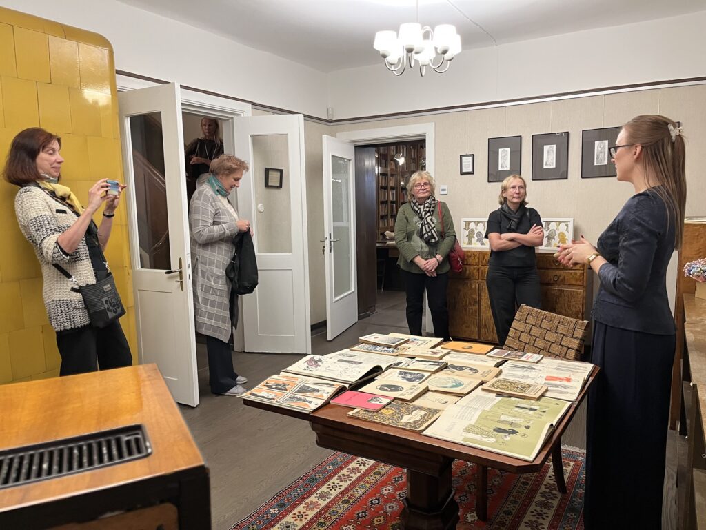 Eesti Moekunstnike Ühenduse näituse avamine. Foto: Kerttu Siplane.